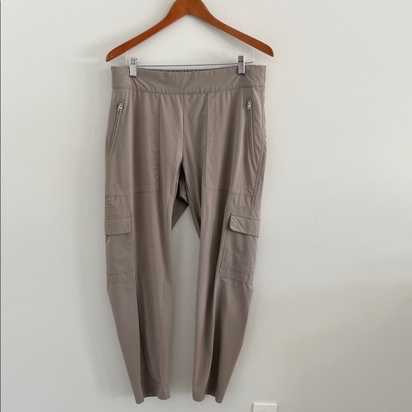 Athleta Pants - Athleta‎ Taupe Cargo Pants elastic waist great for Pilates and yoga